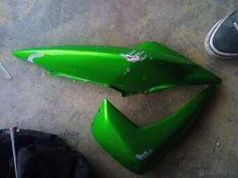 Přední blatník Kawasaki z750