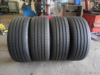 Sada letních pneu 225/40/19.Goodyear.