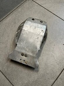 Hliníkový kryt motoru KTM 125/200 2011-16 - 1