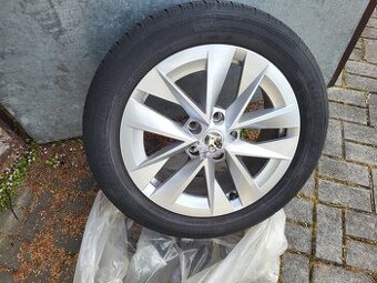 17" letní Škoda ROTARE Octavia IV 4 originál Alu Goodyear