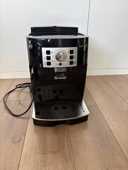 DeLonghi kávovar Magnifica S