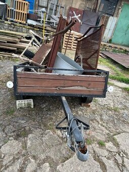 Voziík na opravu 205x114. Nemá platnou technickou kontrolu. - 1