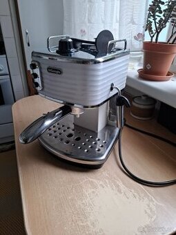 Delonghi kavovar pakovy