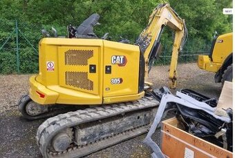 CAT 305