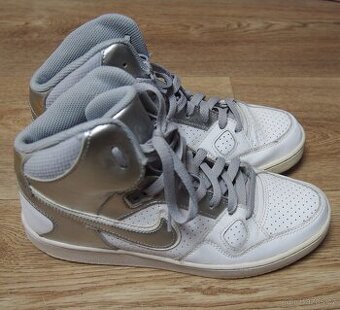 sportovní boty, tenisky, botasky Nike vel.41