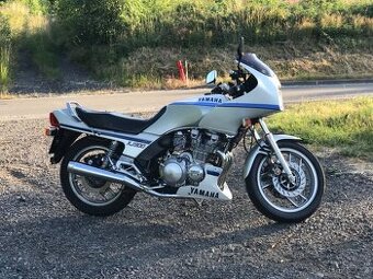 Yamaha XJ 900