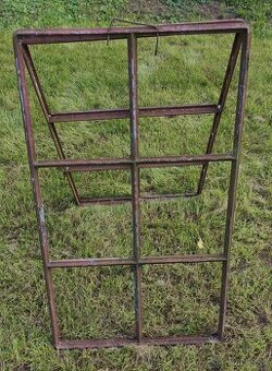 Stará statková okna - rám, chlev