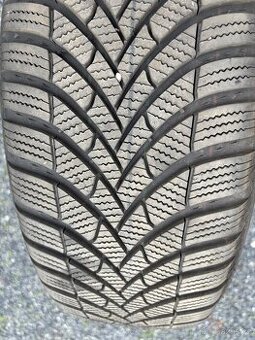 Zimní pneumatiky Semperit 215/65 R17