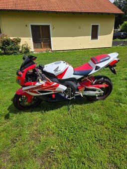 Honda CBR 1000RR Fireblade