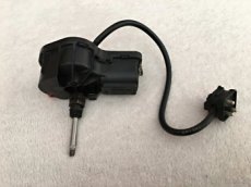 Mercedes W126 motorek stěrače světel