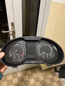 Škoda Octavia 3 III budíky přístrojová deska