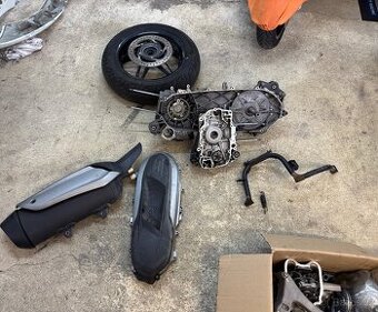 Motorové díly Piaggio Beverly 350ie 2018+
