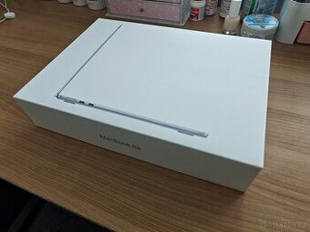 NOVÝ Apple MacBook Air M4 13.6" 512GB (2025) 10-Core