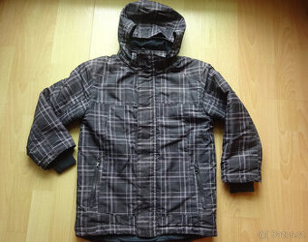 Zimní klučičí bunda zn. F&F vel. 128