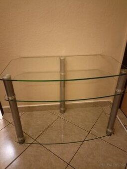 Skleněný konferenční stolek