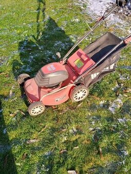 Elektrická sekačka na trávu