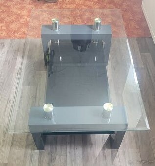 Konferenční stolek