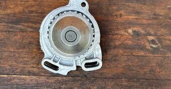 Audi 2.3 20V (7A) - Vodní pumpa NOVÁ