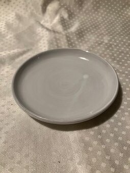 Keramický talířek bílý