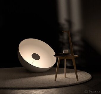 Designová lampa. Italsky výrobce.