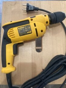 Příklepová vrtačka Dewalt DWD024S