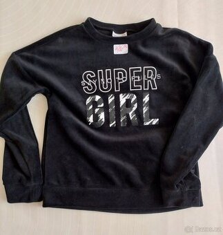 13) mikina černá s nápisem