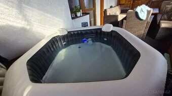 Vířivka Intex oktagon 2026 Wi-Fi tuya