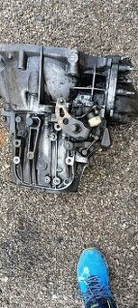 převodovku na Peugeot 407 SV 2.0 CDI