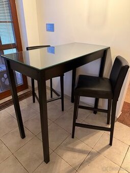Prodám barový stůl a židle