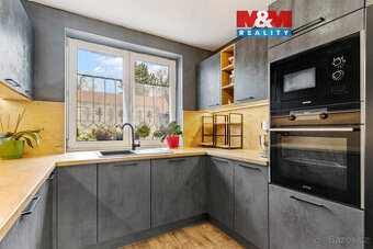 Prodej moderní novostavby rodinného domu 4+kk, 105 m², Dolní