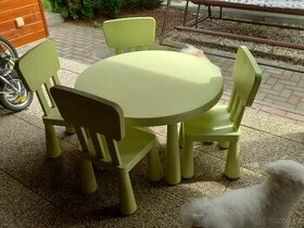 Dětský stůl a 4 židličky - 1