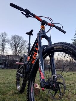 Celoodpružené kolo Kellys Swag 50 27,5” + Chrániče atd.
