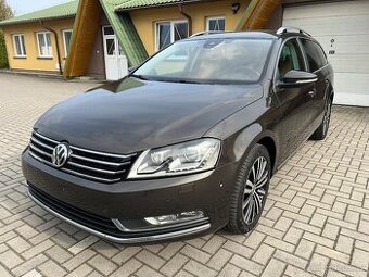 VW Passat Variant 2.0TDI 103KW Manuál Kamera NAVI ACC 2014