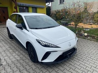 Prodám MG 4 Electric r,v,10/2022 125 KW baterie 54 KWh DPH - 1