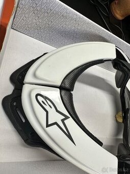 Alpinestars bionic neck support chránič krční páteře