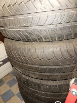 Gumy Michelin 185/65/15 Energy - 1