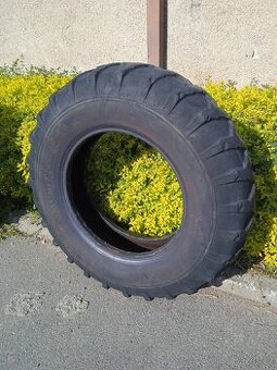 Zetor  25 pneu 11,25-24
