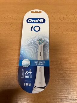 Náhradní kartáčkové hlavy Oral-B iO Ultimate Clean White 4ks
