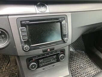 VW Passat B7 - Panel klimatizace Climatronic