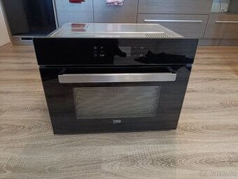 Vestavná trouba Beko BCW 14500 BG