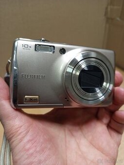 FUJIFILM. FINEPIX F80 EXR
