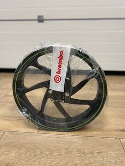 Marchesini př.kolo Kawasaki Ninja ZX10RR - NOVÉ - 1