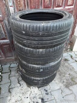Continental 235/45 r18 letní