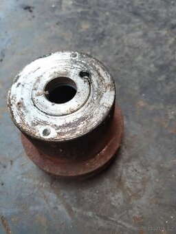 Na motor Spartak, Octavia