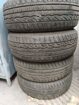 Celoroční pneumatiky Dunlop
