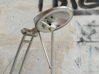 Stolní lampa