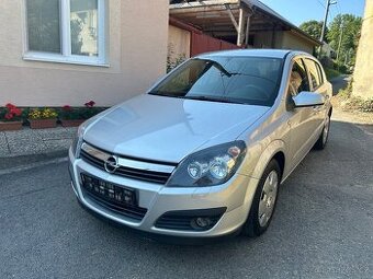 Opel Astra 1,6i