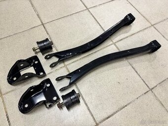 Zadní ramena s Powerflex silentbloky Subaru Impreza GD N12