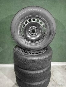 Zimni plech 215/60 r16 superb
