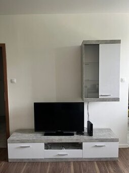 Obývací stěna + konferenční stůl